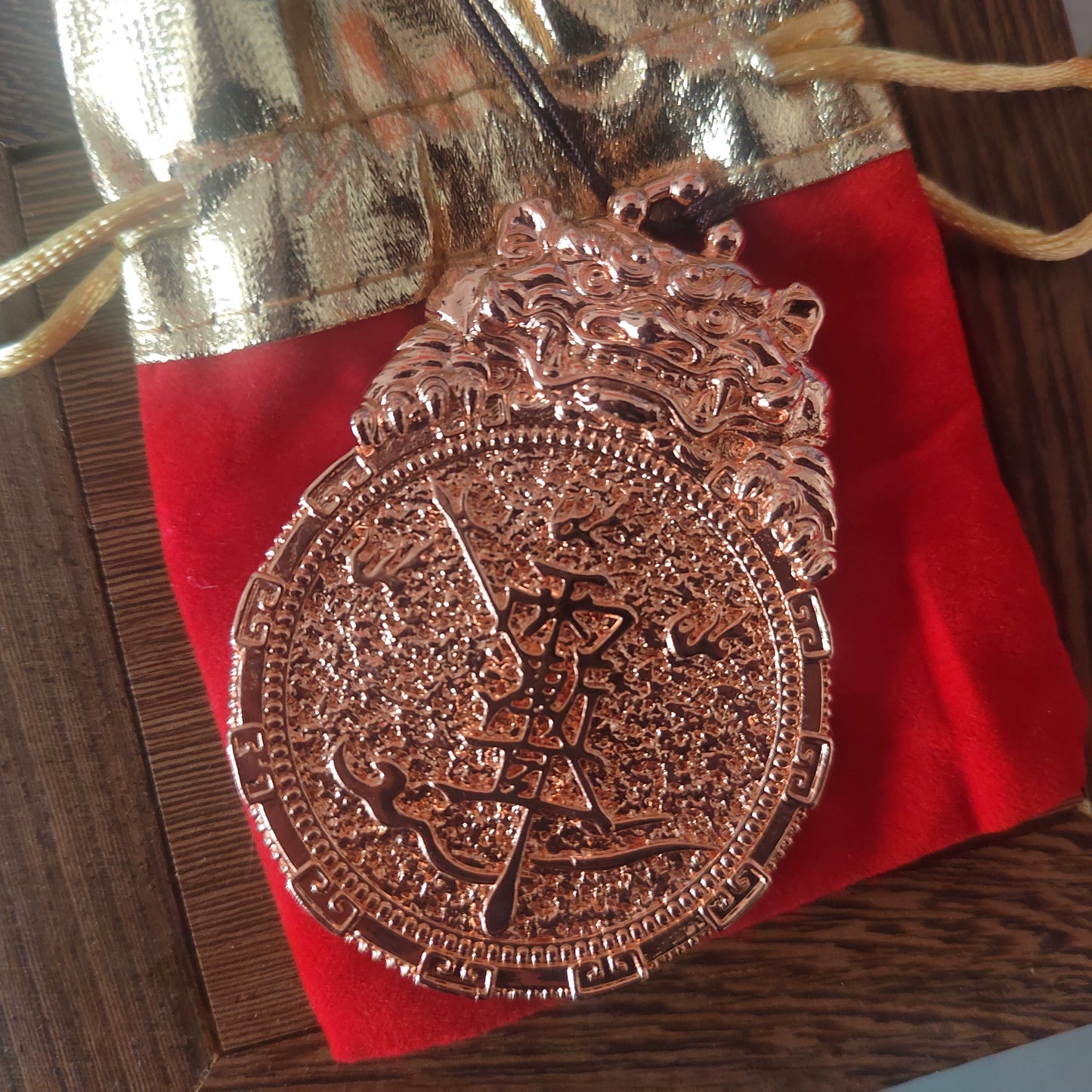 Taoist crape myrtle taboo Leizu bronze mirror nine days Yingyuan thunder sound Puhua Tianzun nine-character mantra Taiji gossip pendant