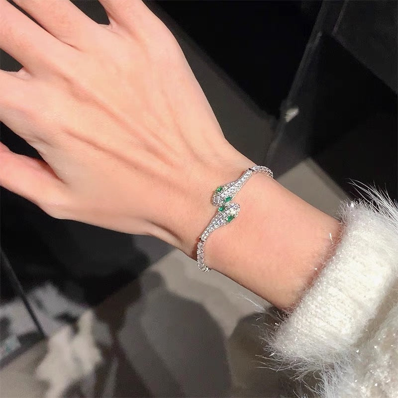 Limited to the Year of the Taoist Snake, explosive winding small spirit snake bracelet, high-end light luxury jewelry, women's pull adjustment bracelet gift